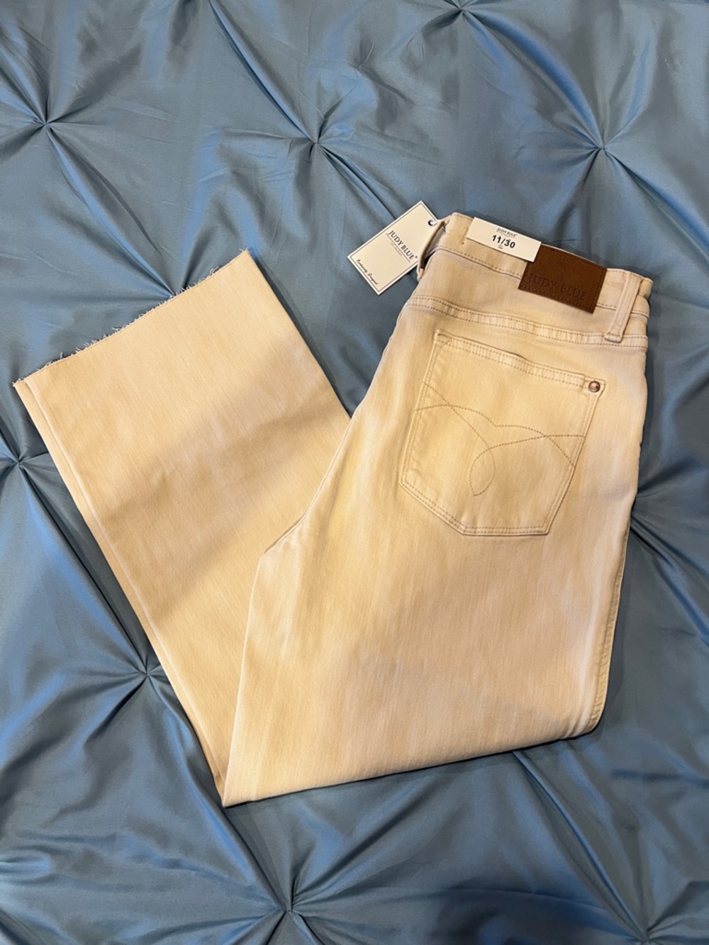 Judy Blue Cream High-Rise Cropped Jeans